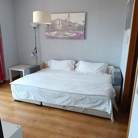 Apartamento Calle Mauricio Legendre Madrid Exterior foto