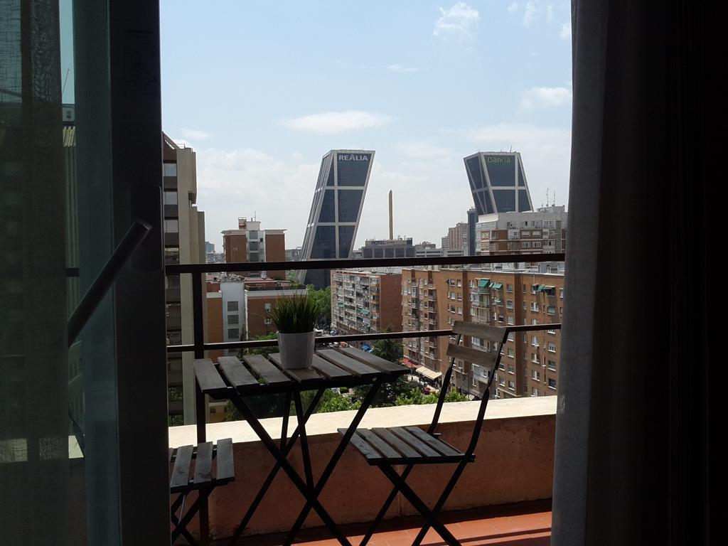 Apartamento Calle Mauricio Legendre Madrid Habitación foto